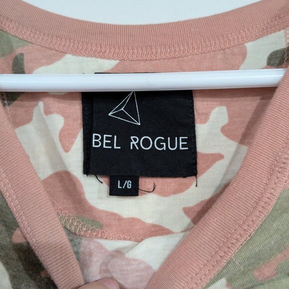 Rebel Rogue Camo Print Crop Tee with Asymmetrical Collar Pink Beige Size Large - Picture 2 of 4